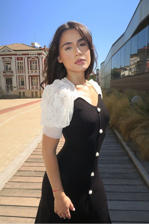 Миди трикотажна рокля Belle Миди трикотажна рокля Belle