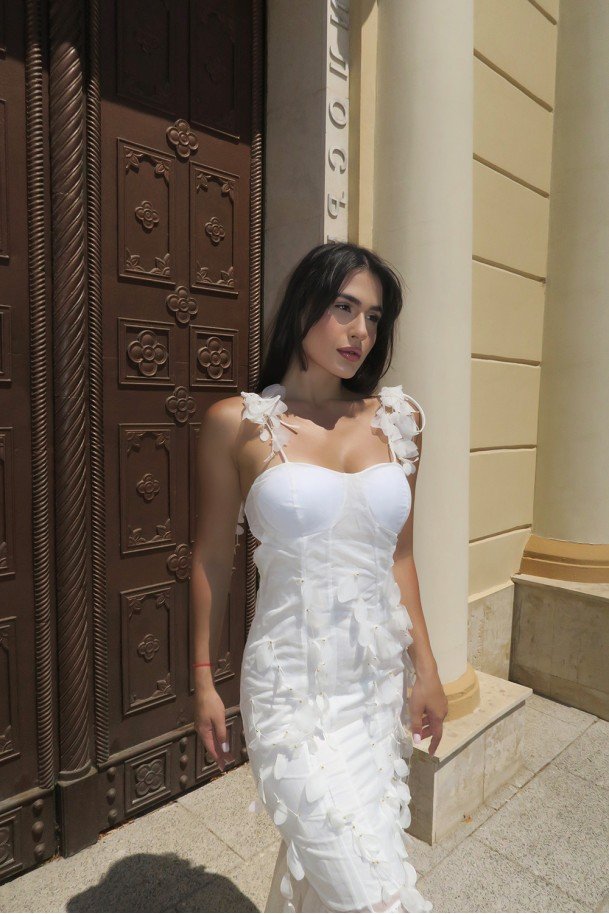 Рокля Luna Petale Рокля Luna Petale