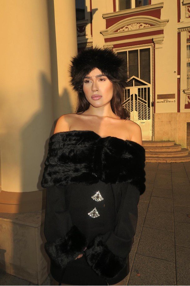 Елегантен сет Elara Fur